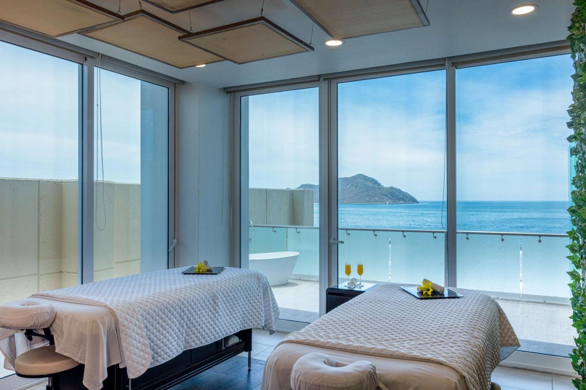 Doubletree By Hilton Mazatlan, Sin Hotel Exterior photo