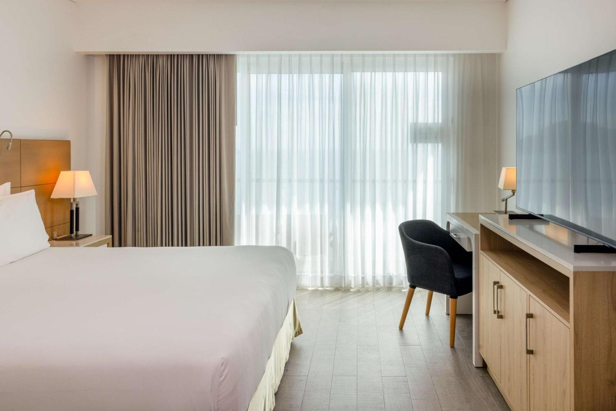 Doubletree By Hilton Mazatlan, Sin Hotel Exterior photo