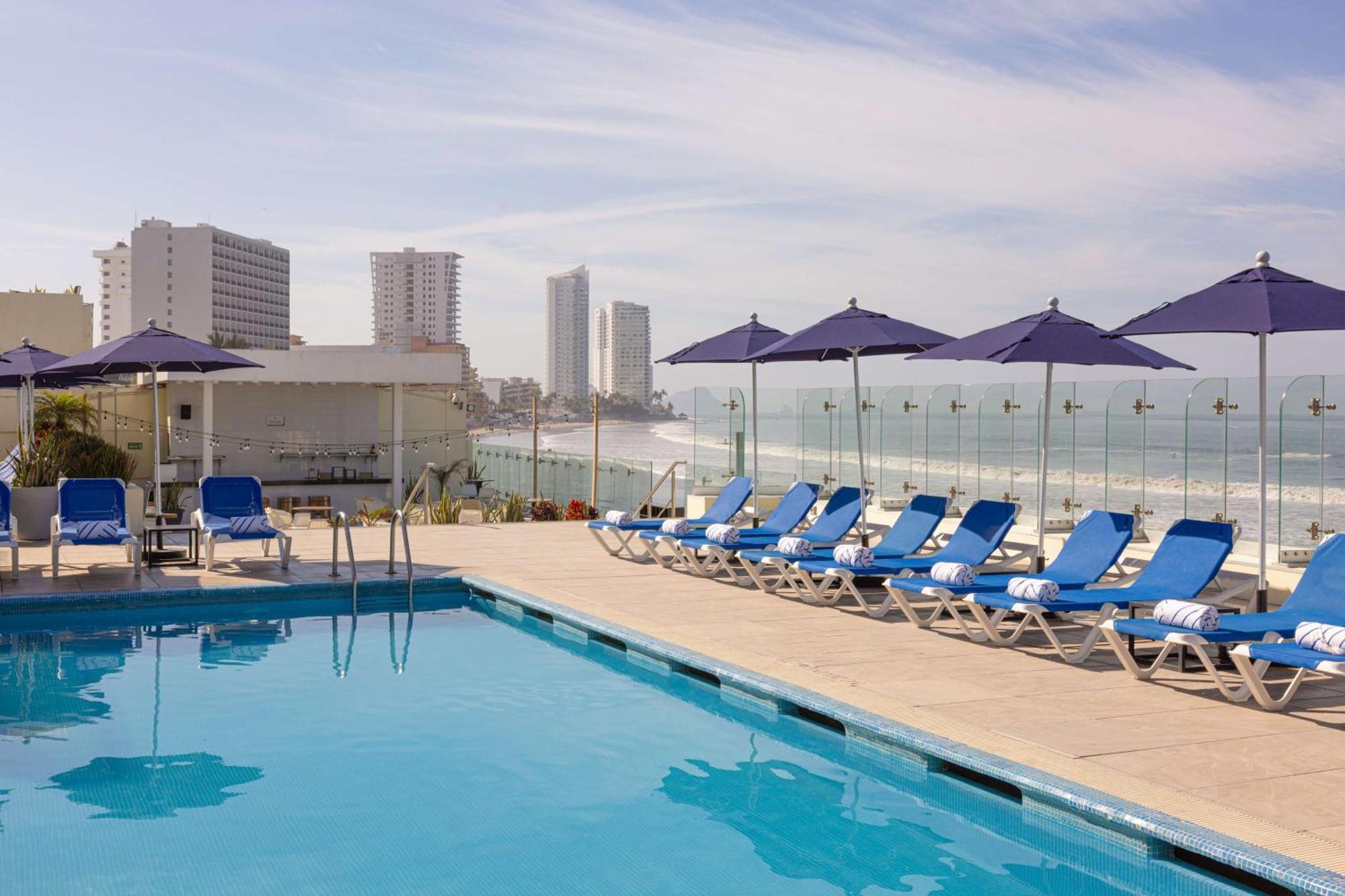 Doubletree By Hilton Mazatlan, Sin Hotel Exterior photo